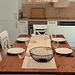 Moderne Mit Terrasse & Viel Platz Nahe Fuerst-pueckler-park *