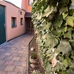 Moderne Mit Terrasse & Viel Platz Nahe Fuerst-pueckler-park