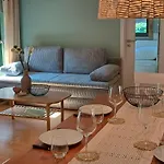 Moderne Mit Terrasse & Viel Platz Nahe Fuerst-pueckler-park