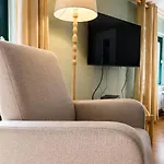 Moderne Mit Terrasse & Viel Platz Nahe Fuerst-pueckler-park Lejlighed *