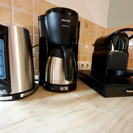 Ferienwohnung, Fruehstueck Gegenueber,Parkplatz Kostenlos Zentrale Ruhige Lage Im Innenhof Bad Muskau