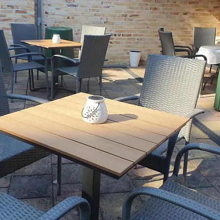 Ferienwohnung, Fruehstueck Gegenueber,parkplatz Kostenlos Zentrale Ruhige Lage Im Innenhof Apartamento *