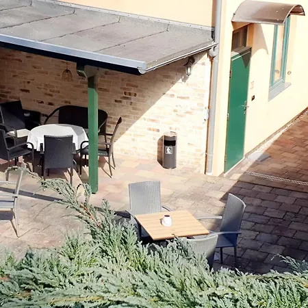 Apartment Gruener Fuerst Zentrale Ruhige Lage Im Innenhof *