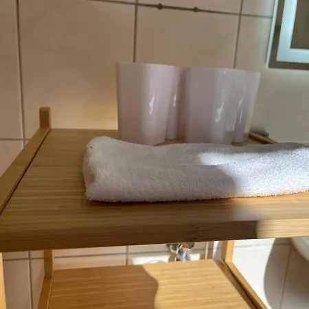 Gruener Fuerst Zentrale Ruhige Lage Im Innenhof Apartment