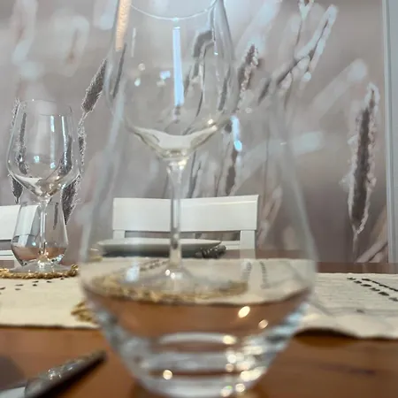 Ferienwohnung, Fruehstueck Gegenueber,Parkplatz Kostenlos Zentrale Ruhige Lage Im Innenhof Apartmán Bad Muskau