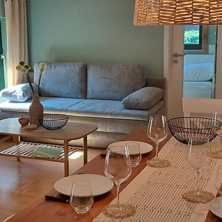 Ferienwohnung, Fruehstueck Gegenueber,Parkplatz Kostenlos Zentrale Ruhige Lage Im Innenhof