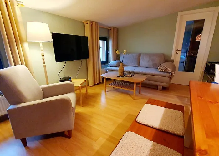 Ferienwohnung, Fruehstueck Gegenueber,parkplatz Kostenlos Zentrale Ruhige Lage Im Innenhof شقة *