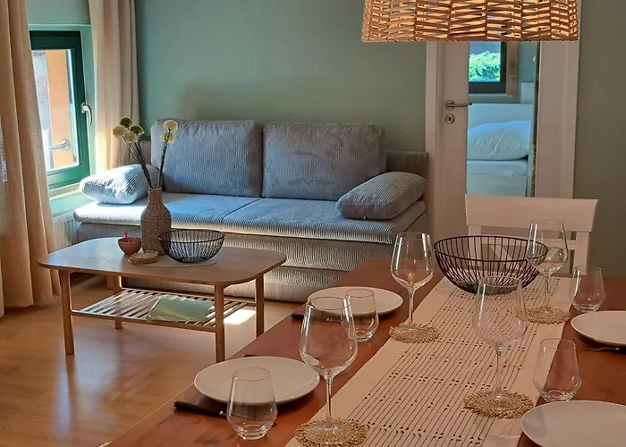 Ferienwohnung, Fruehstueck Gegenueber,parkplatz Kostenlos Zentrale Ruhige Lage Im Innenhof